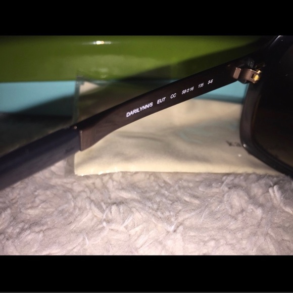 New Kate Spade Sunglasses with Case & Cloth - Picture 6 of 8